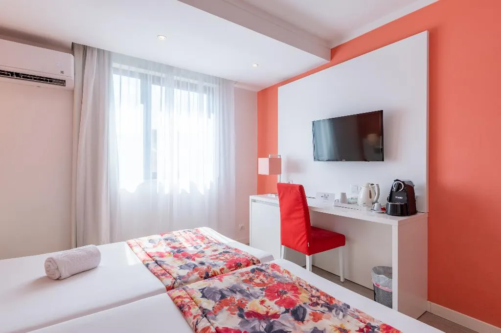 Room, Masa Hotel Almirante, Lisbon