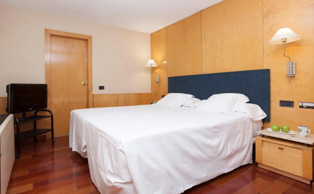 APARTMENT CAPACITY 1 Room, URH Ciutat de Mataró, Barcelona