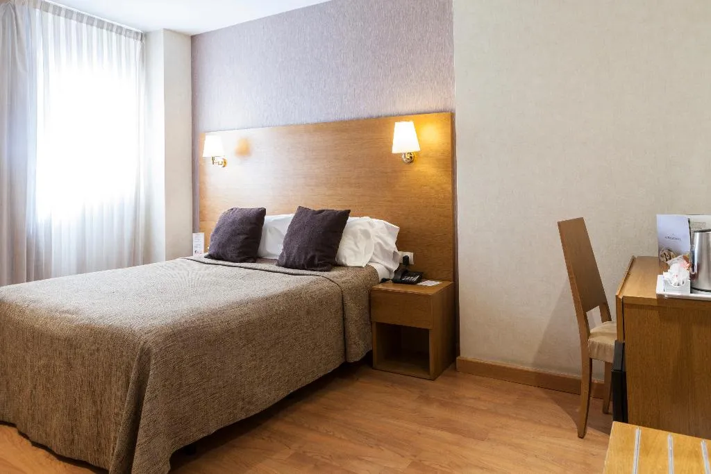 Room, Don Paco, Seville