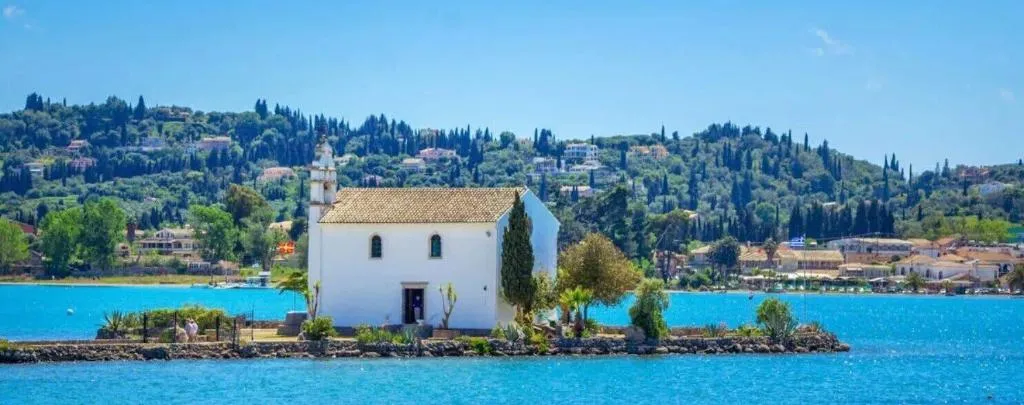 Beach, Pierhouse Hotel In Gouvia, Corfu