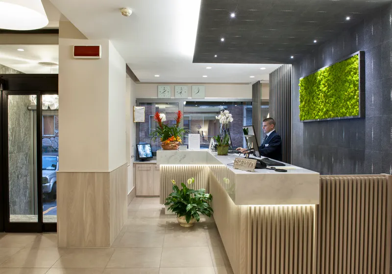 Lobby, Gamma, Milan