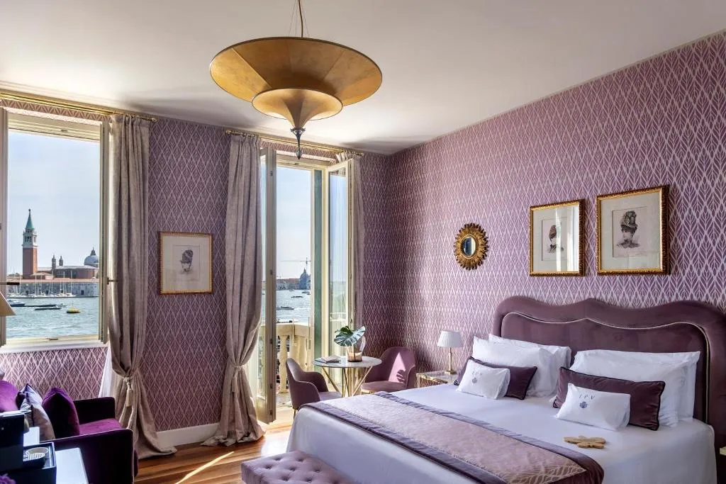 Double or Twin DELUXE WITH VIEWS Room, Londra Palace Venezia, Venice