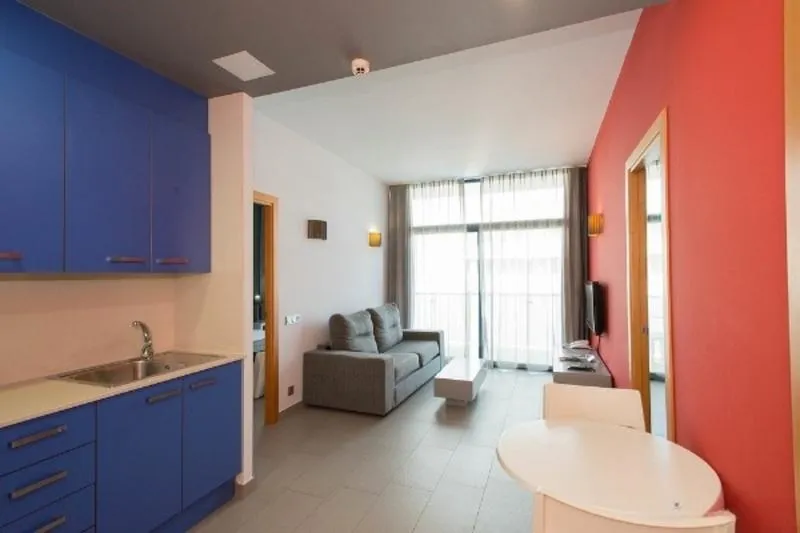 APARTMENT CAPACITY 6 TWO BEDROOMS Room, Apolo Suites Rentalmar, Costa Dorada