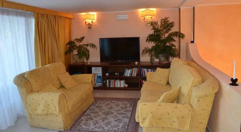 Lobby, Kalos, Catania