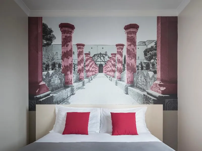 Room, B&b Hotel Napoli, Naples