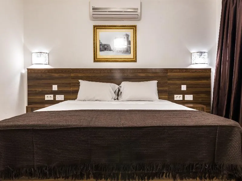 Room, Slimiza Suites, Malta