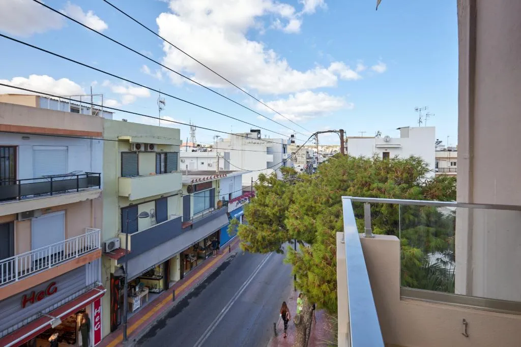 STUDIO CITY VIEW KING BED Room, Dorian, Crete