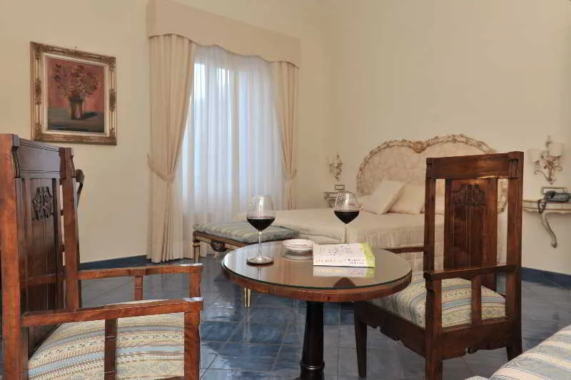 Room, Hotel Santa Lucia, Naples