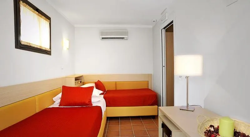 TWIN STANDARD Room, Hotel Scott House, Rome