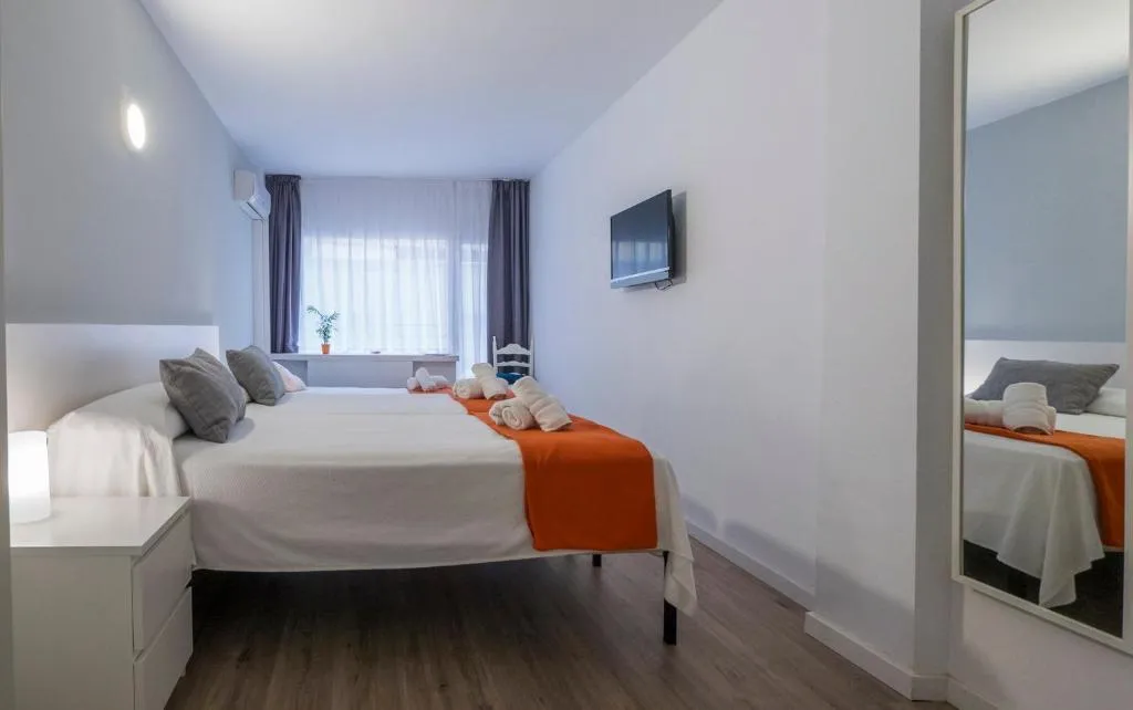 Room, Hotel Checkin Victoria, Costa Brava