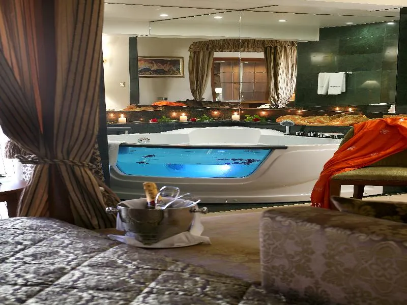 SUITE HONEYMOON Room, Adams Beach Hotel, Cyprus