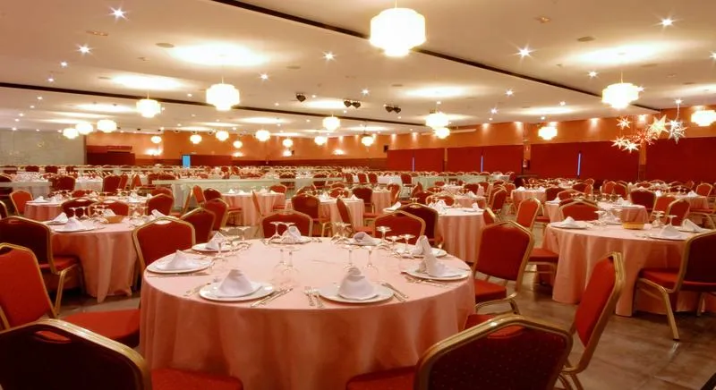 Conferences, Safari, Valencia