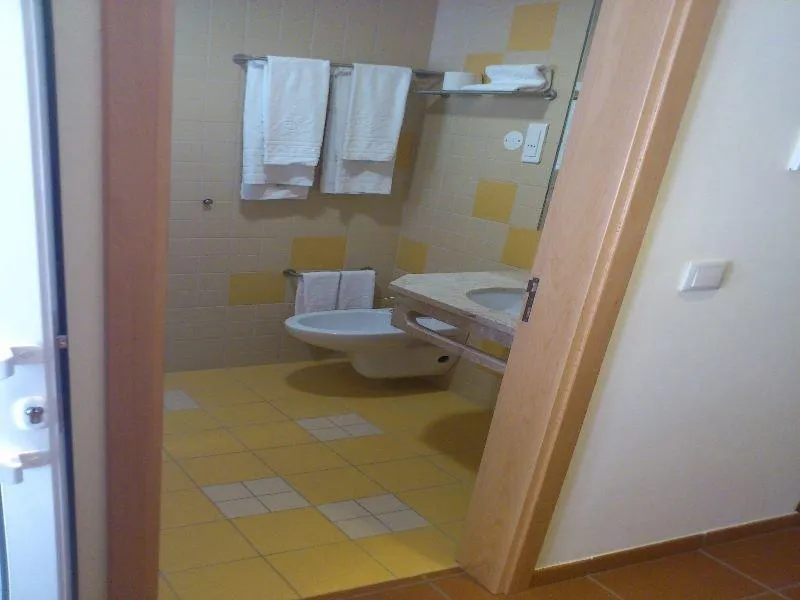 Double or Twin STANDARD Room, Inatel Oeiras, Lisbon