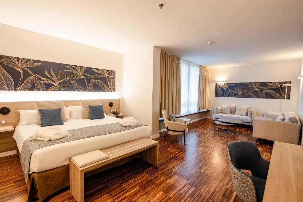 FAMILY ROOM CAPACITY 4 Room, Hotel Escuela Santa Cruz, Tenerife