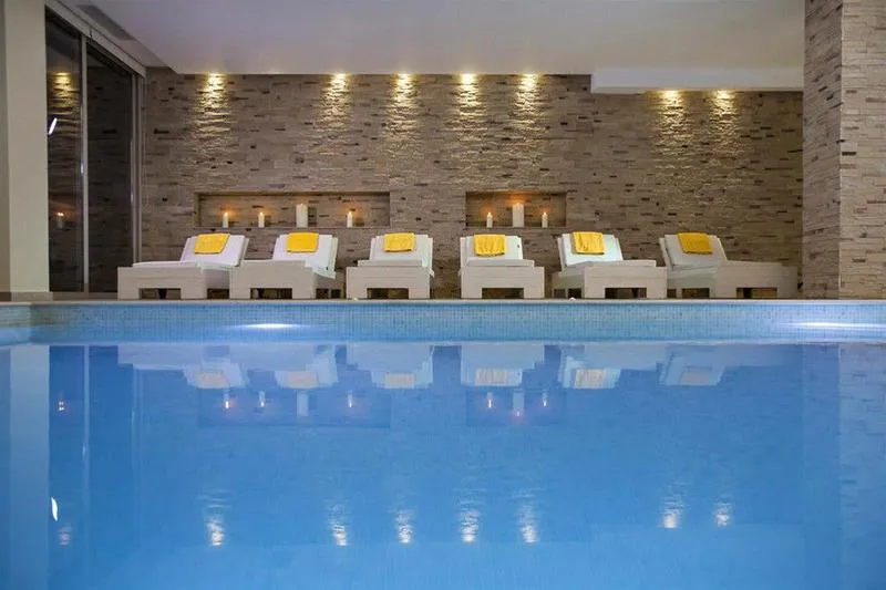 Pool, Camvillia, Kalamata
