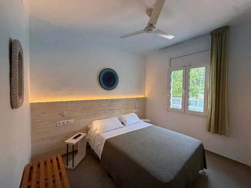 Double or Twin STANDARD Room, Hostal Rom, Costa Brava