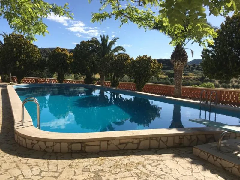 Pool, Colle San Mauro, Catania