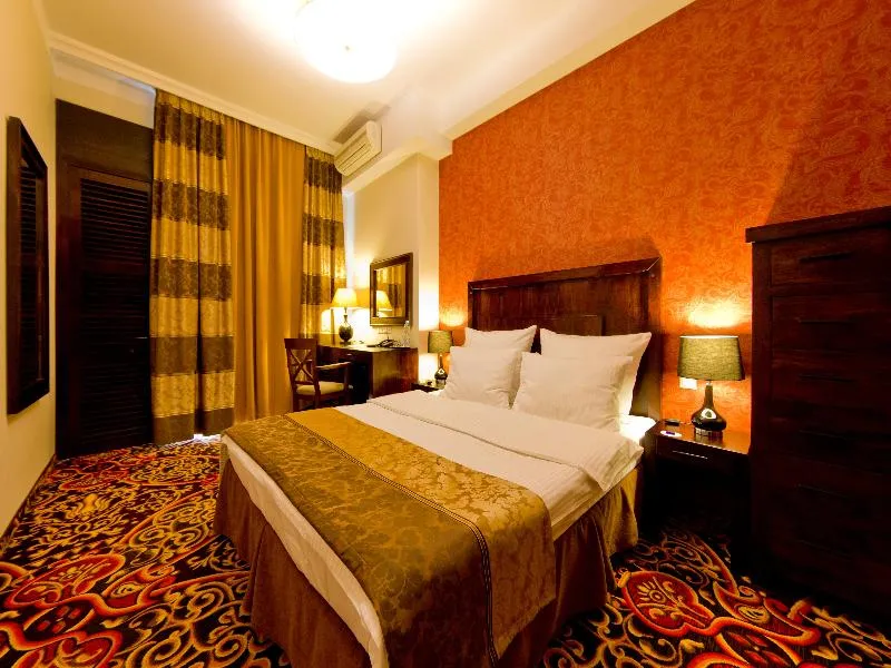 DOUBLE STANDARD Room, Columbus, Krakow