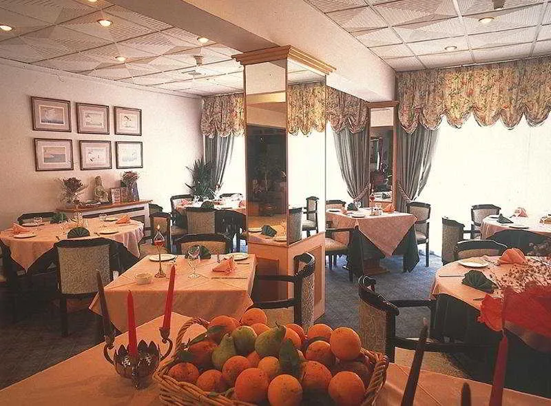 Restaurant, Jasmine Hotel Apartments, Cyprus