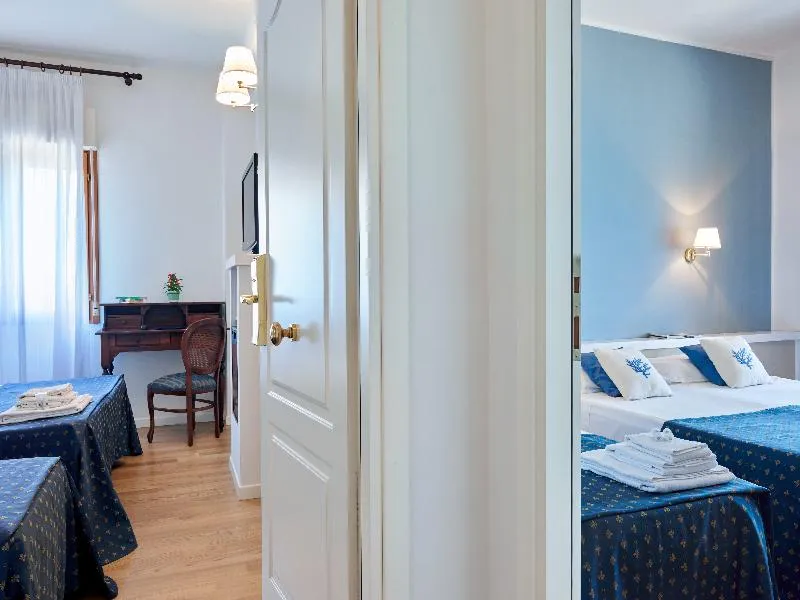 Room, Punta Nord-Est, Palermo