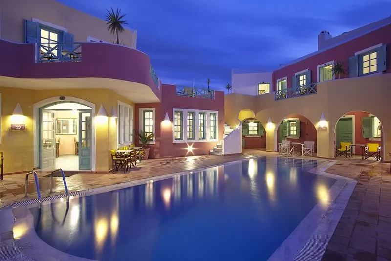 Pool, Nikolas, Santorini