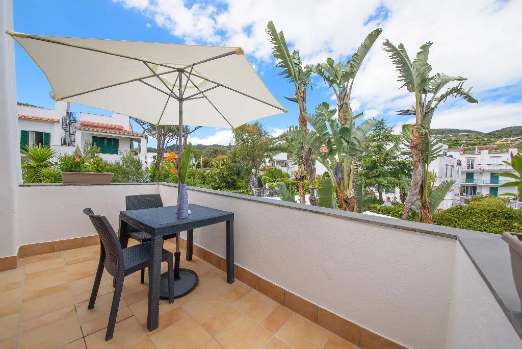 DOUBLE DELUXE Room, Villa Fortuna Holiday Resort, Naples