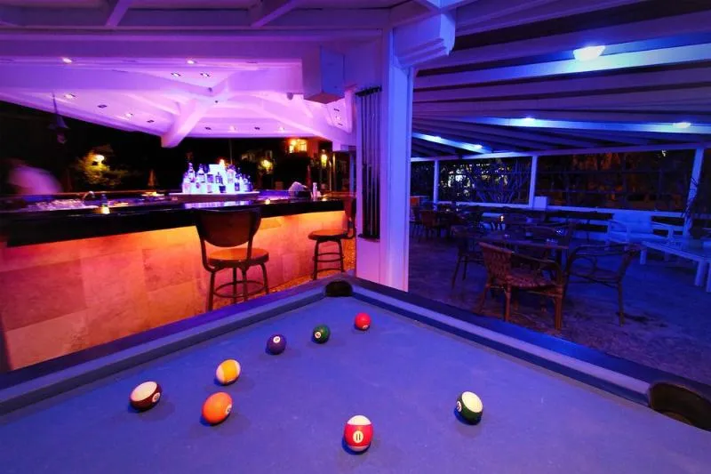 Sports and Entertainment, Erdenhan Apart, Dalaman