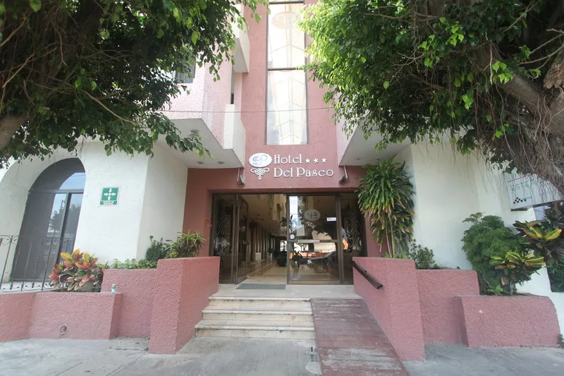 General view, Del Paseo, Cancun Area