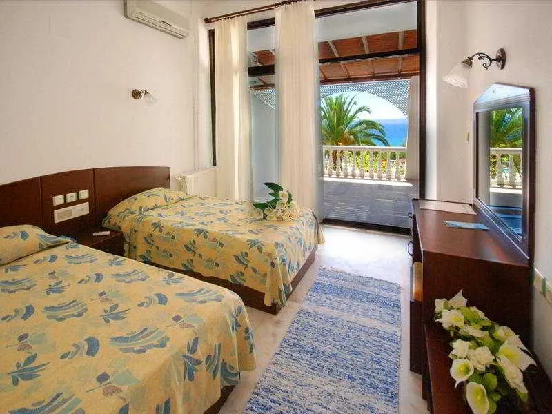 Room, Kerasus, Izmir