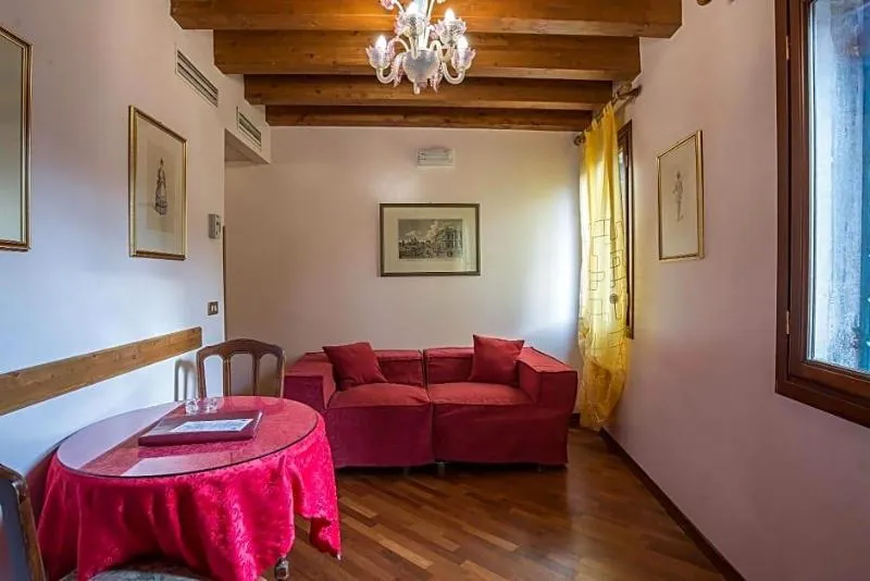 Lobby, Piccola Fenice, Venice