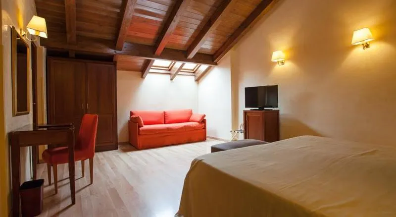 TRIPLE STANDARD Room, Camelia, Rome