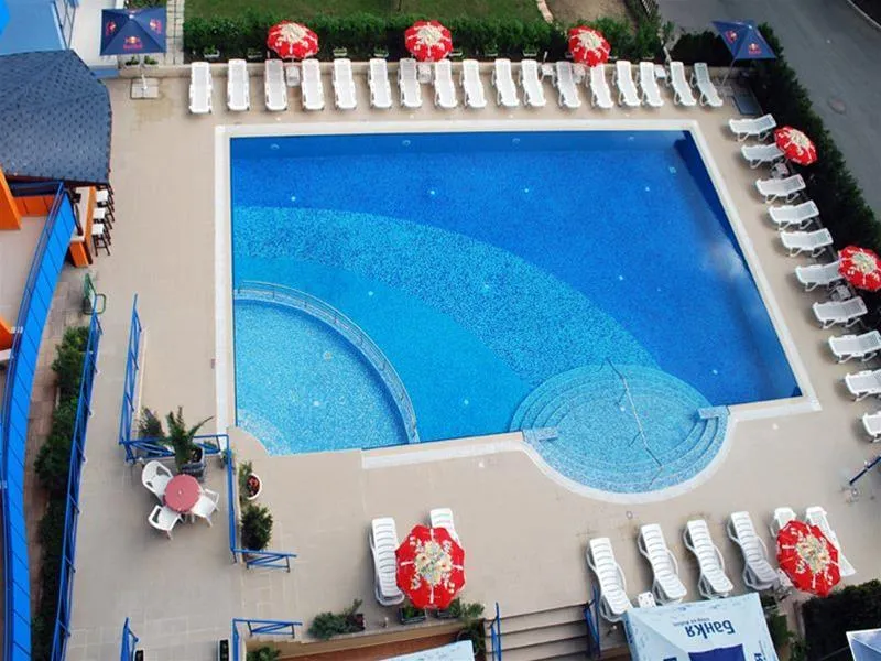 Pool, Amaris, Bourgas