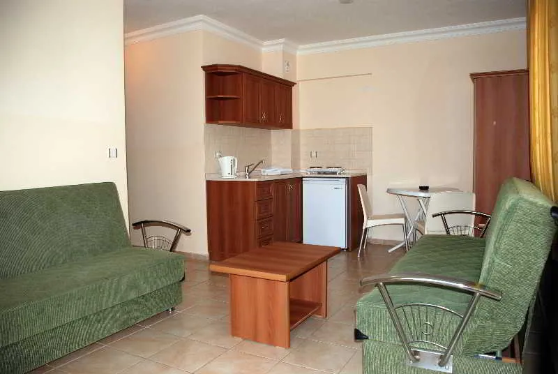 Room, Nur Apart, Dalaman