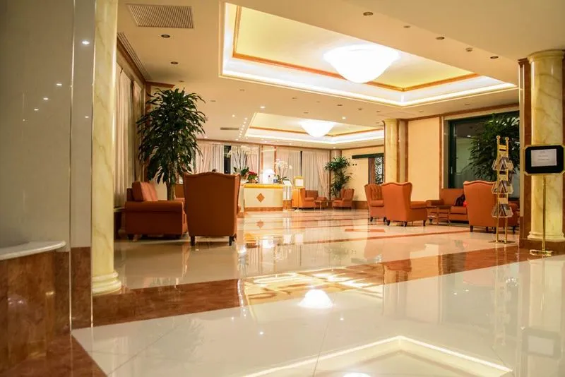 Lobby, Palace Hotel Legnano, Milan