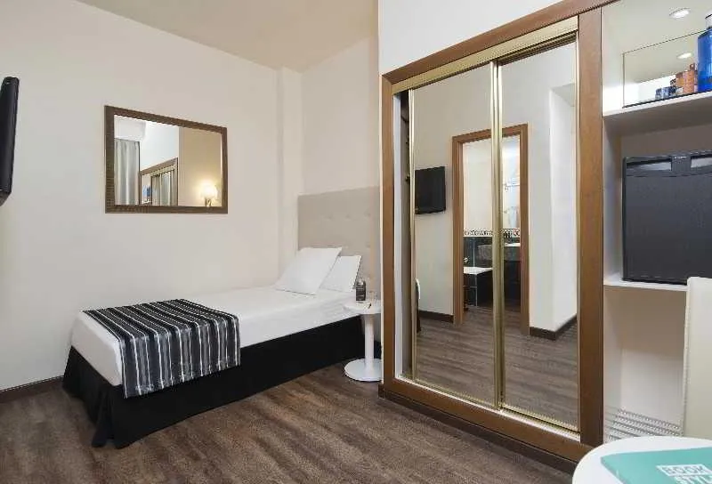 SINGLE STANDARD Room, Melia Madrid Serrano, Madrid