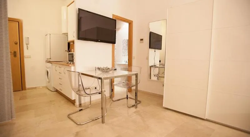 Room, Suites You Mercury, Madrid