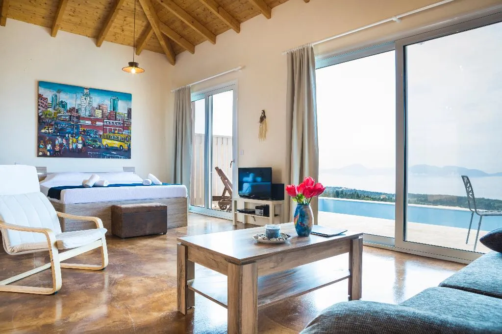 VILLA WITH PRIVATE POOL Room, Magganos Sunset Villas, Kefallinia