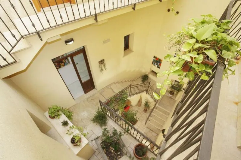 General view, Albergo Maccotta, Palermo