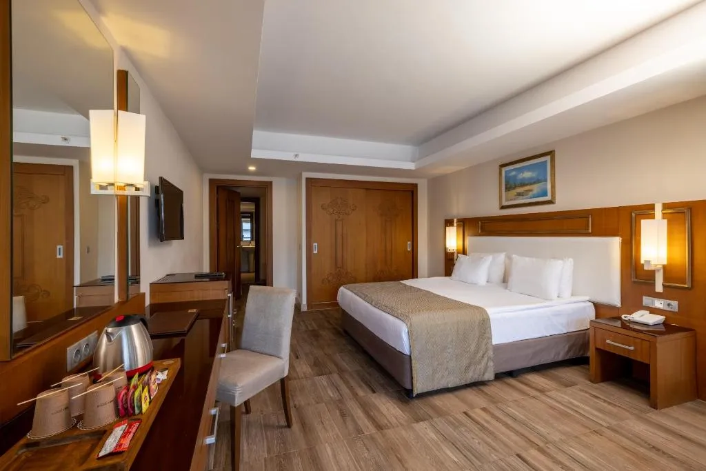Room, Crystal Prestige Pearl Collection, Antalya