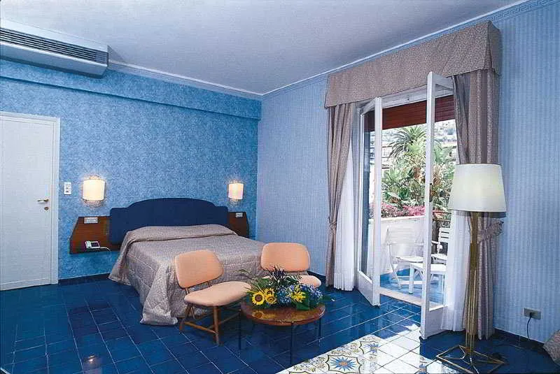 Room, Reginna Palace, Naples