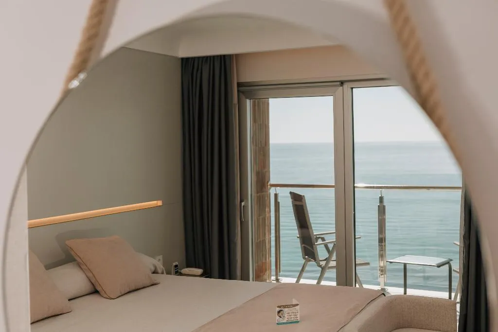JUNIOR SUITE STANDARD Room, Innside Alicante Porta Maris, Costa Blanca