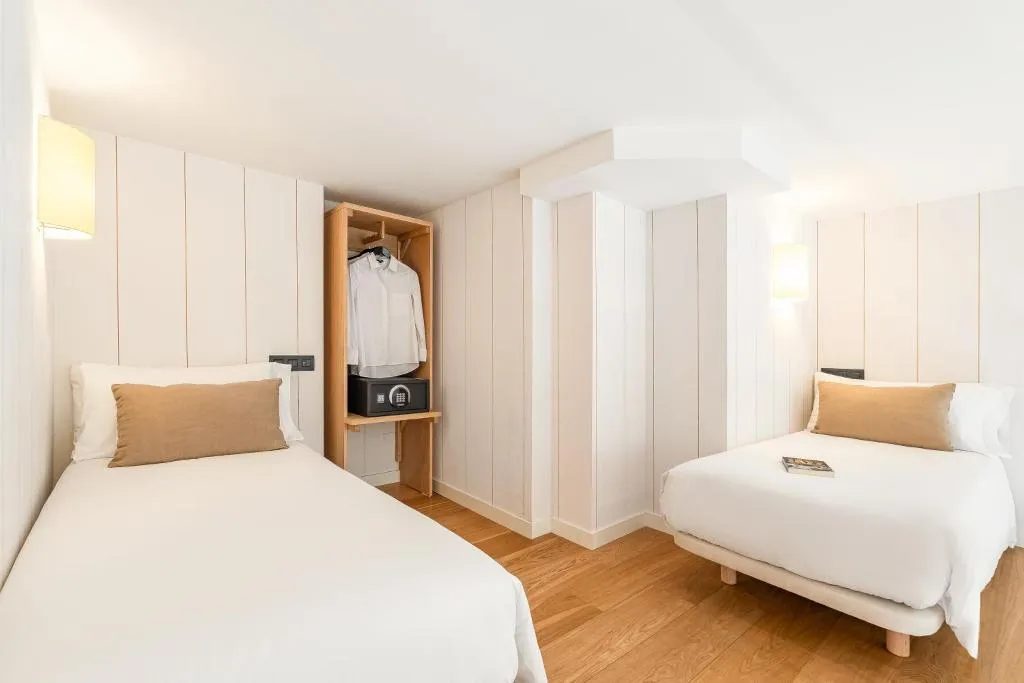SUITE STANDARD Room, Casa Bella Gracia, Barcelona
