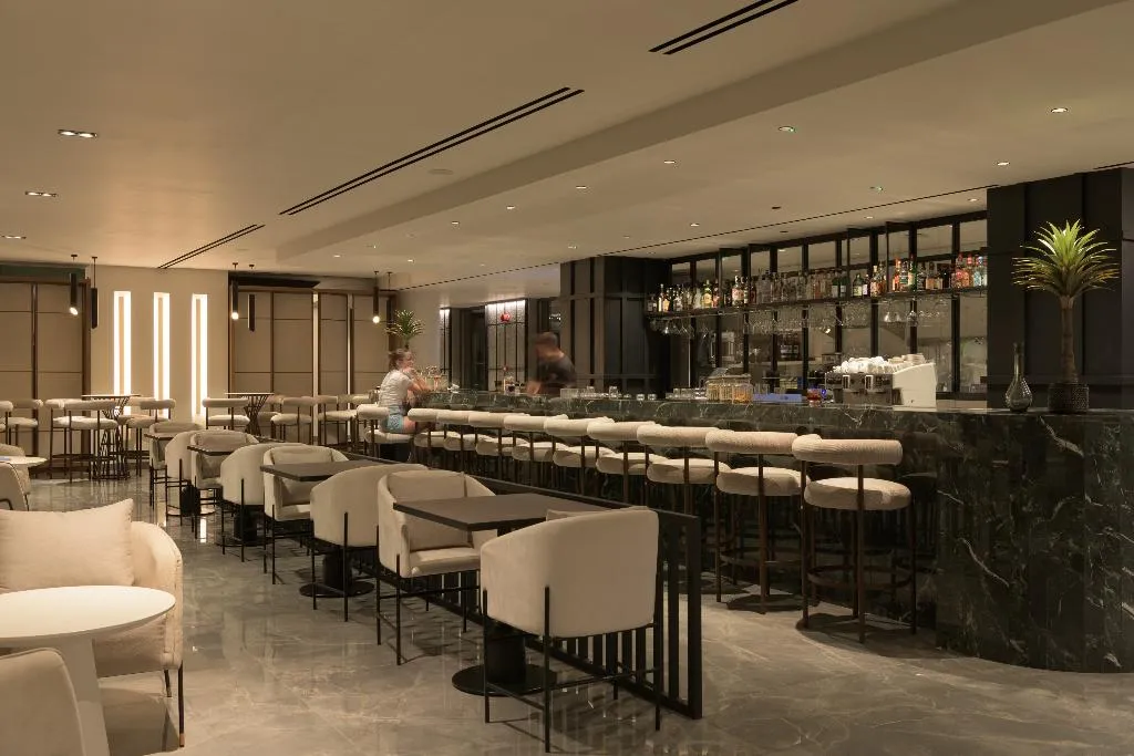 Bar, King Jason Zante – Designed For Adults, Zante