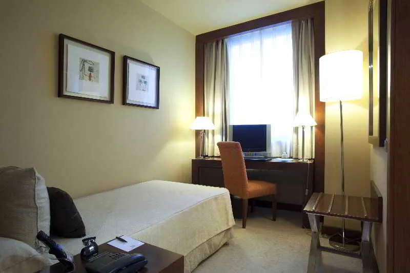 Room, Nuevo Madrid, Madrid