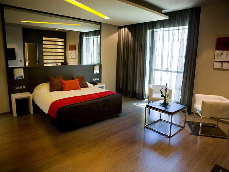 TRIPLE SUPERIOR Room, hotel  Talavera, Madrid