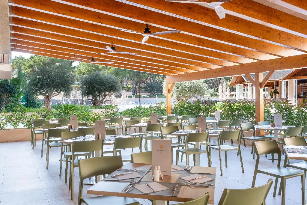Terrace, Aparthotel Can Picafort Palace, Majorca