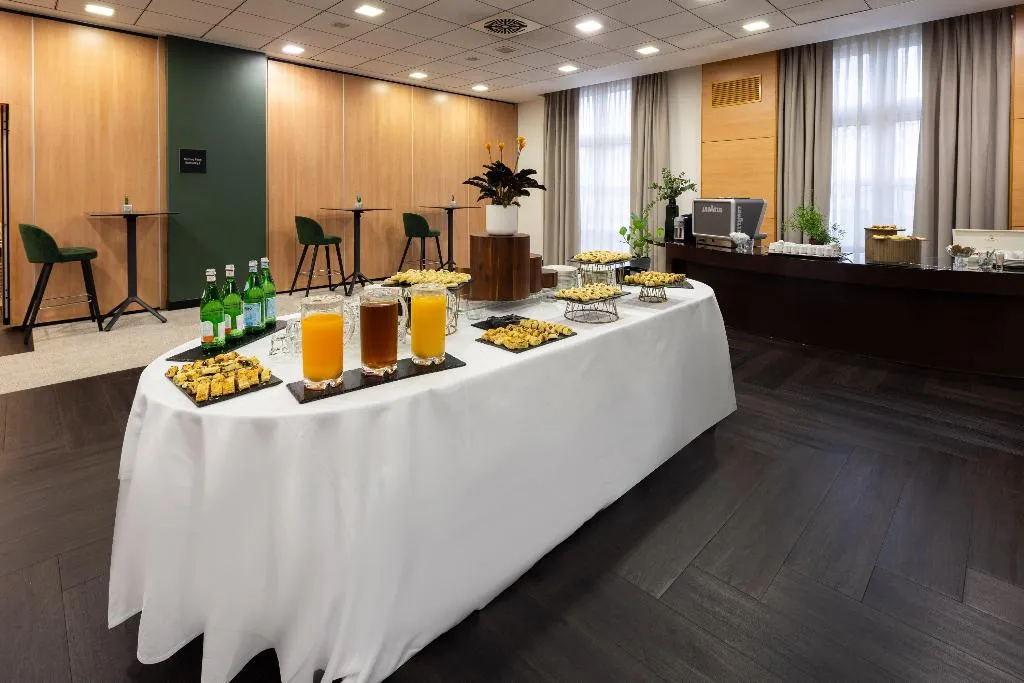 Conferences, Crowne Plaza Padova, Venice