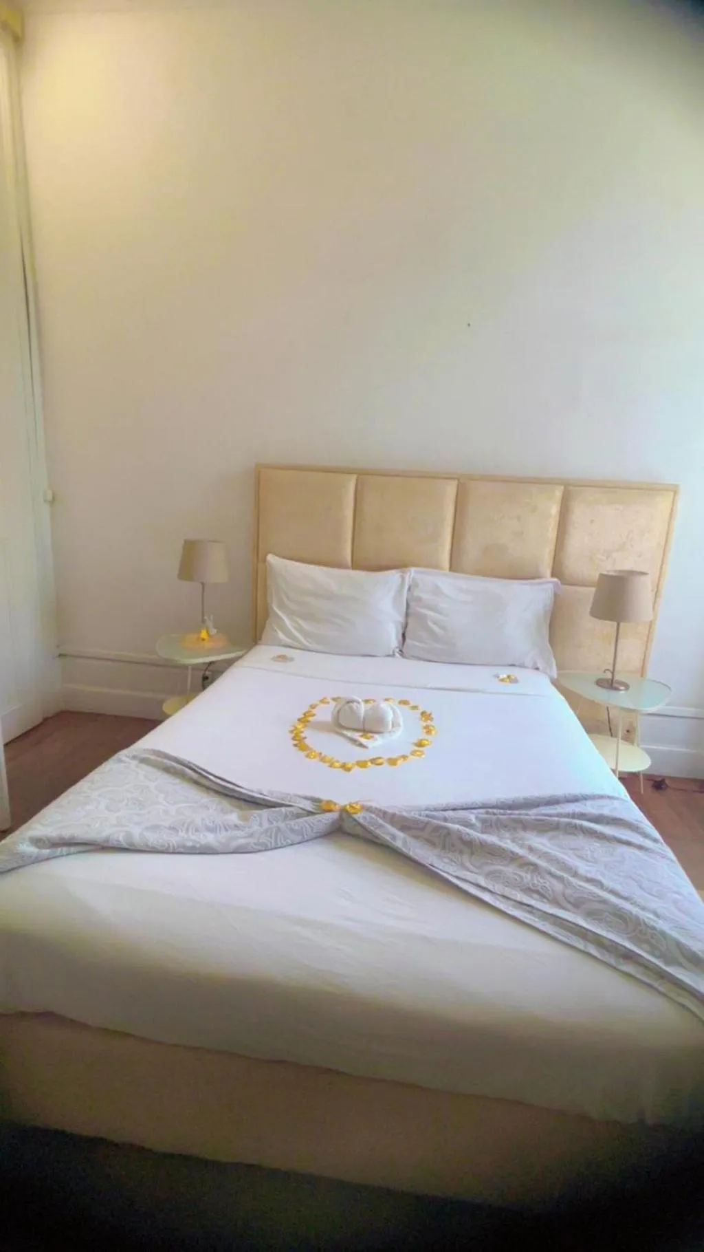 DOUBLE SUPERIOR WITH BALCONY Room, WW Hostel & Suites, Porto
