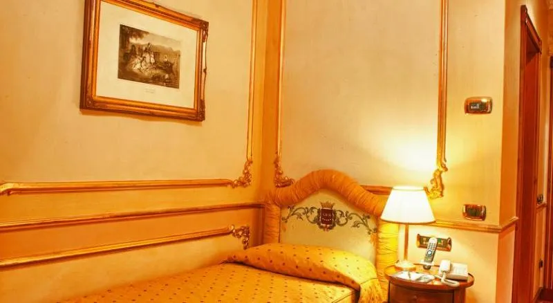 SINGLE CLASSIC Room, Grand Hotel Wagner, Palermo