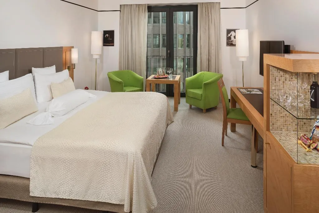 DOUBLE PREMIUM Room, Melia Berlin, Berlin